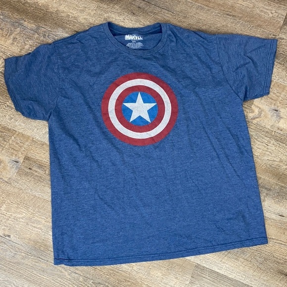 Marvel Other - Marvel Captain America 2XL T-shirt